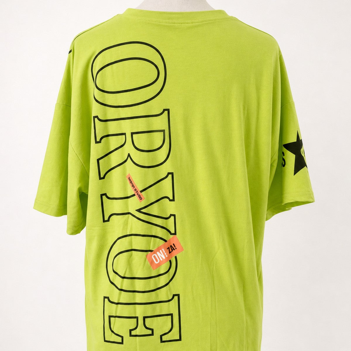 ネオンTシャツ ライム 実物撮影 背面