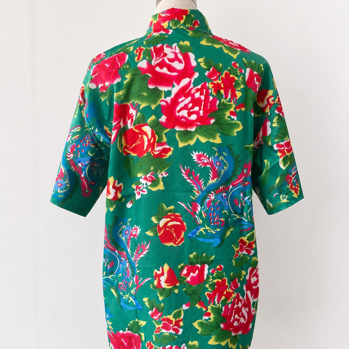 花柄シャツ グリーン 実物撮影 背面