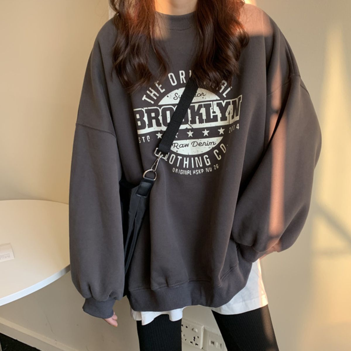 Tops/裏起毛ロゴスウェットトレーナー ST/No.22193 – Belle Ćie