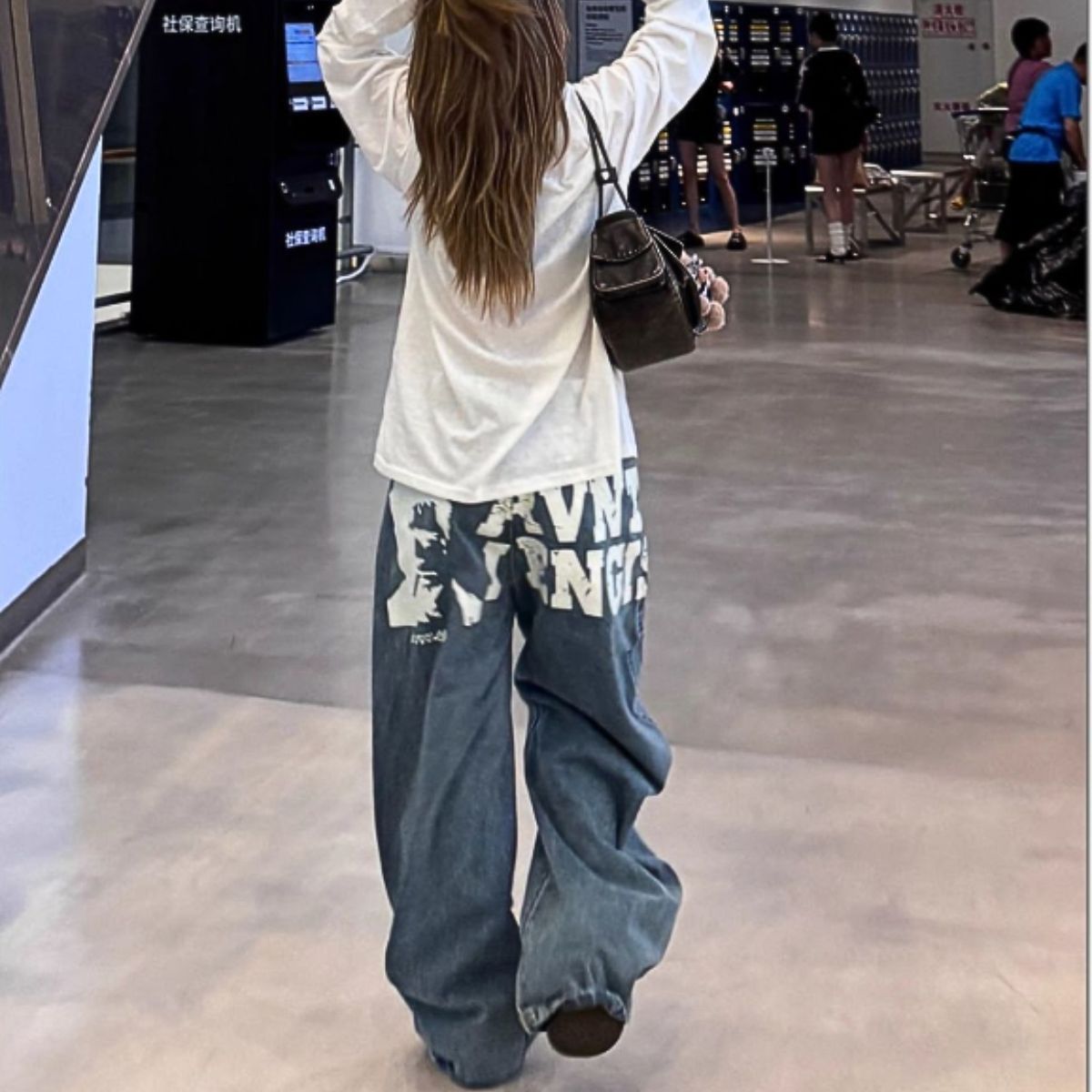 バックプリントデニムパンツ ワイドデニム Y2K ルーズ 個性派