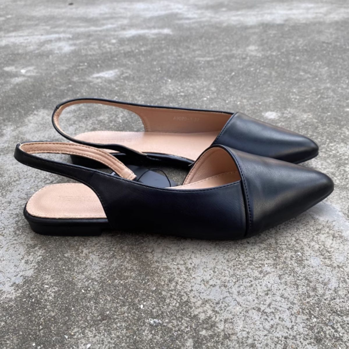 Others/ポインテッドトゥフラットパンプス ST/No.27934